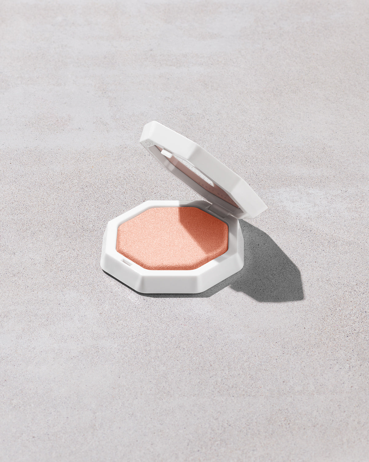 Demi'glow Tutu Much Highlighter with Light-Diffusing Pearls