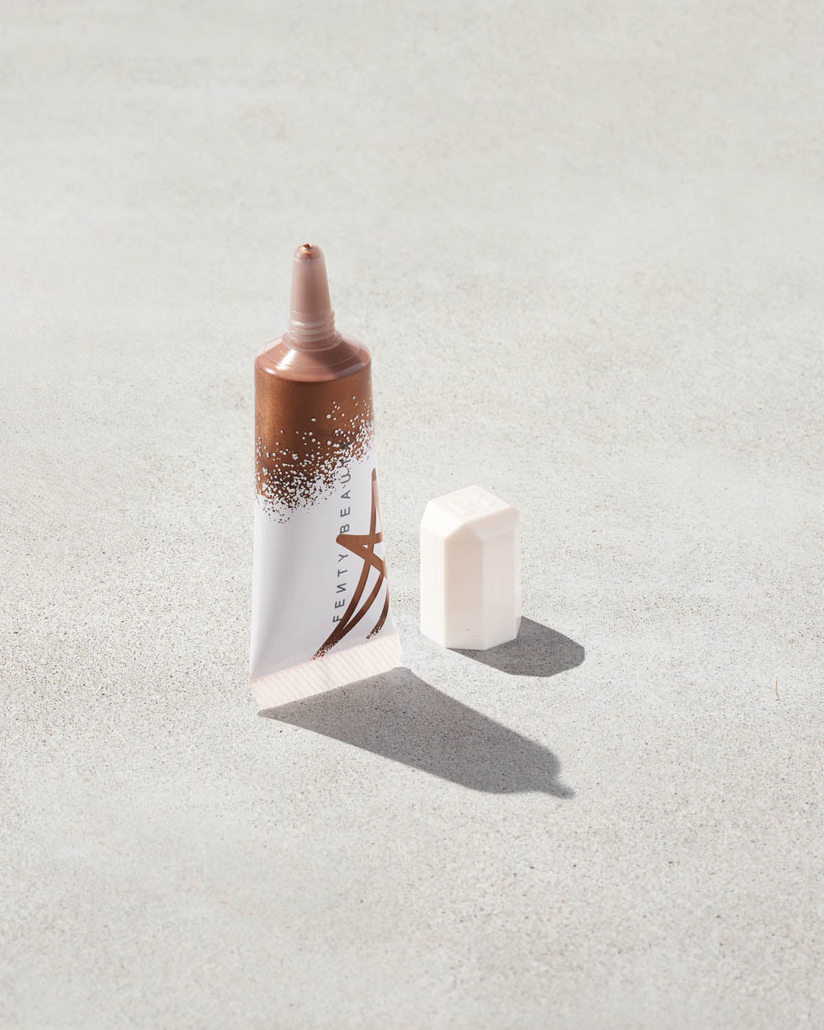 Liquid Highlighter by Fenty Beauty — Butta Brownie, Buildable Radiance