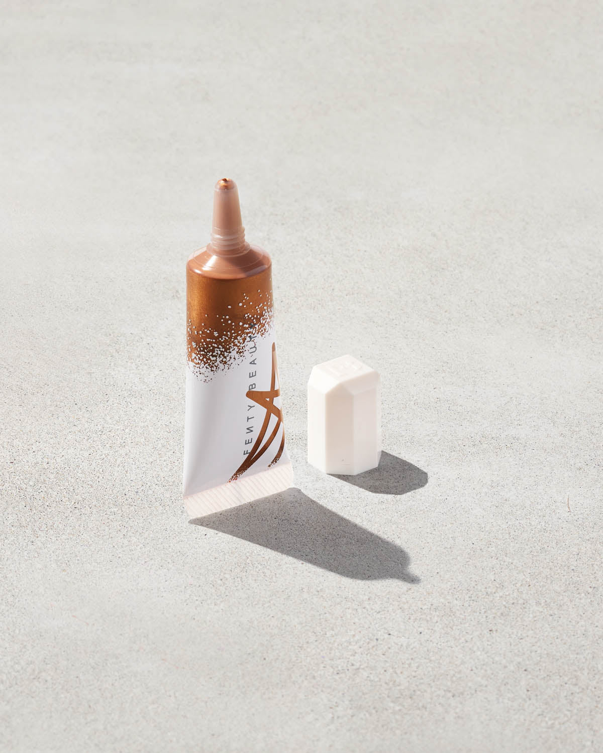 Liquid Killawatt Highlighter — Honey Hawtie by Fenty Beauty