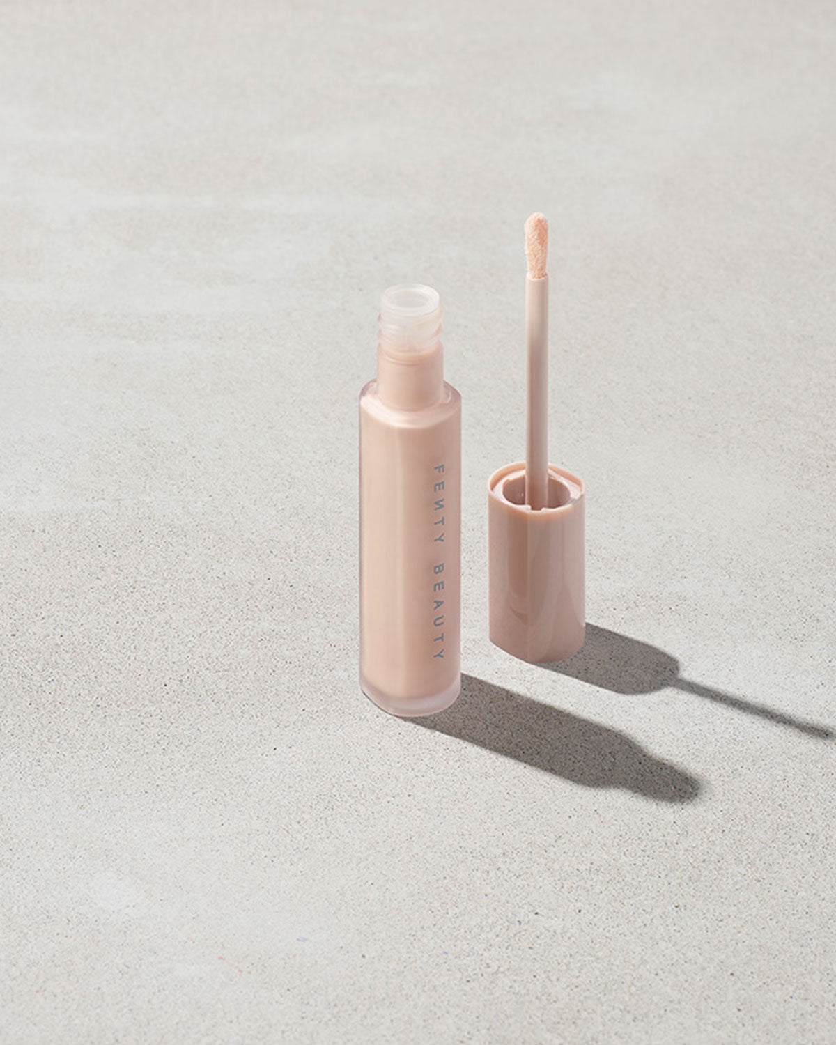 Fenty Beauty Pro Filt'r Amplifying Eye Primer - Crease Proof & Longwear