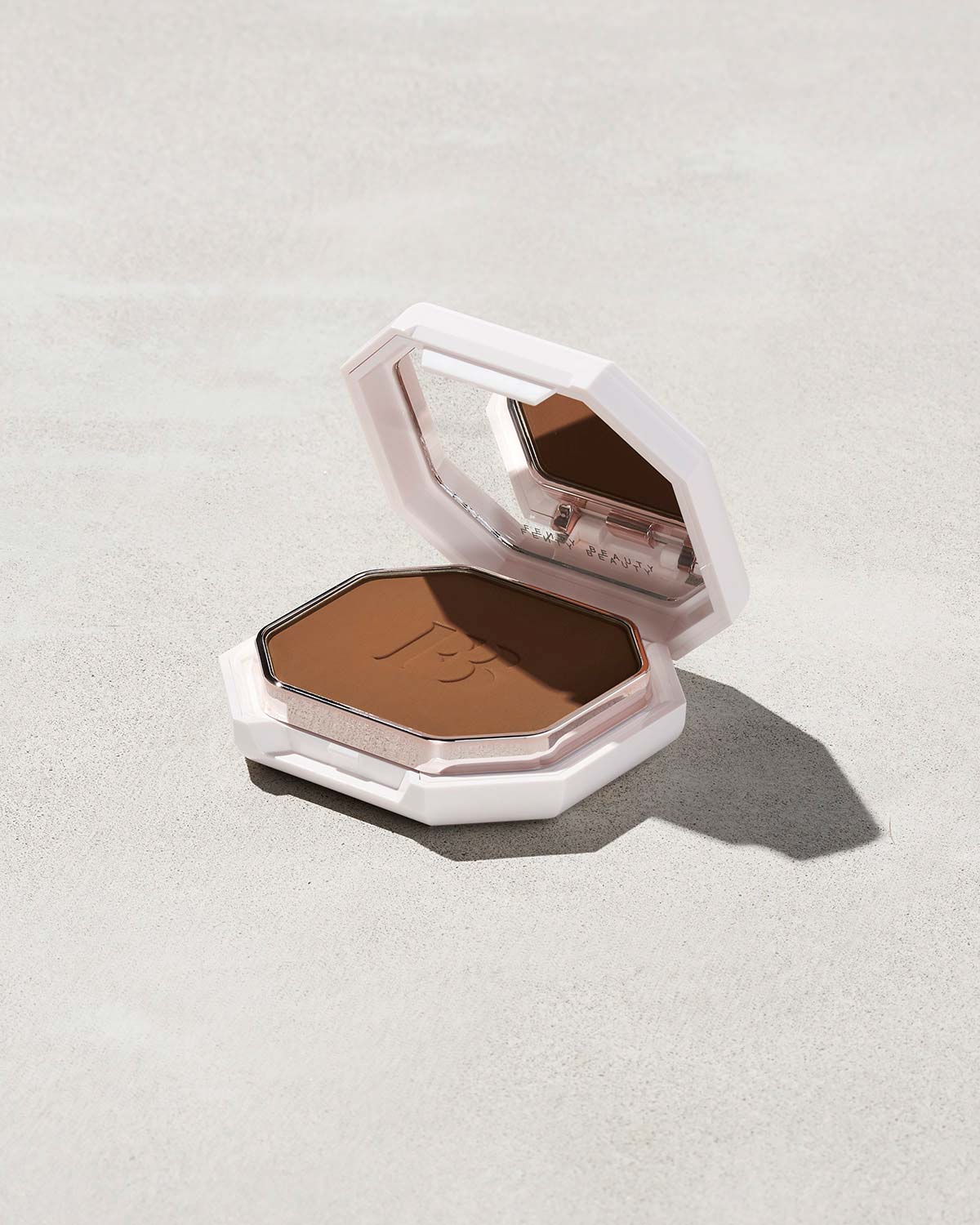 Fenty Beauty Pro Filt'r Soft Matte Powder Foundation - Shade 410