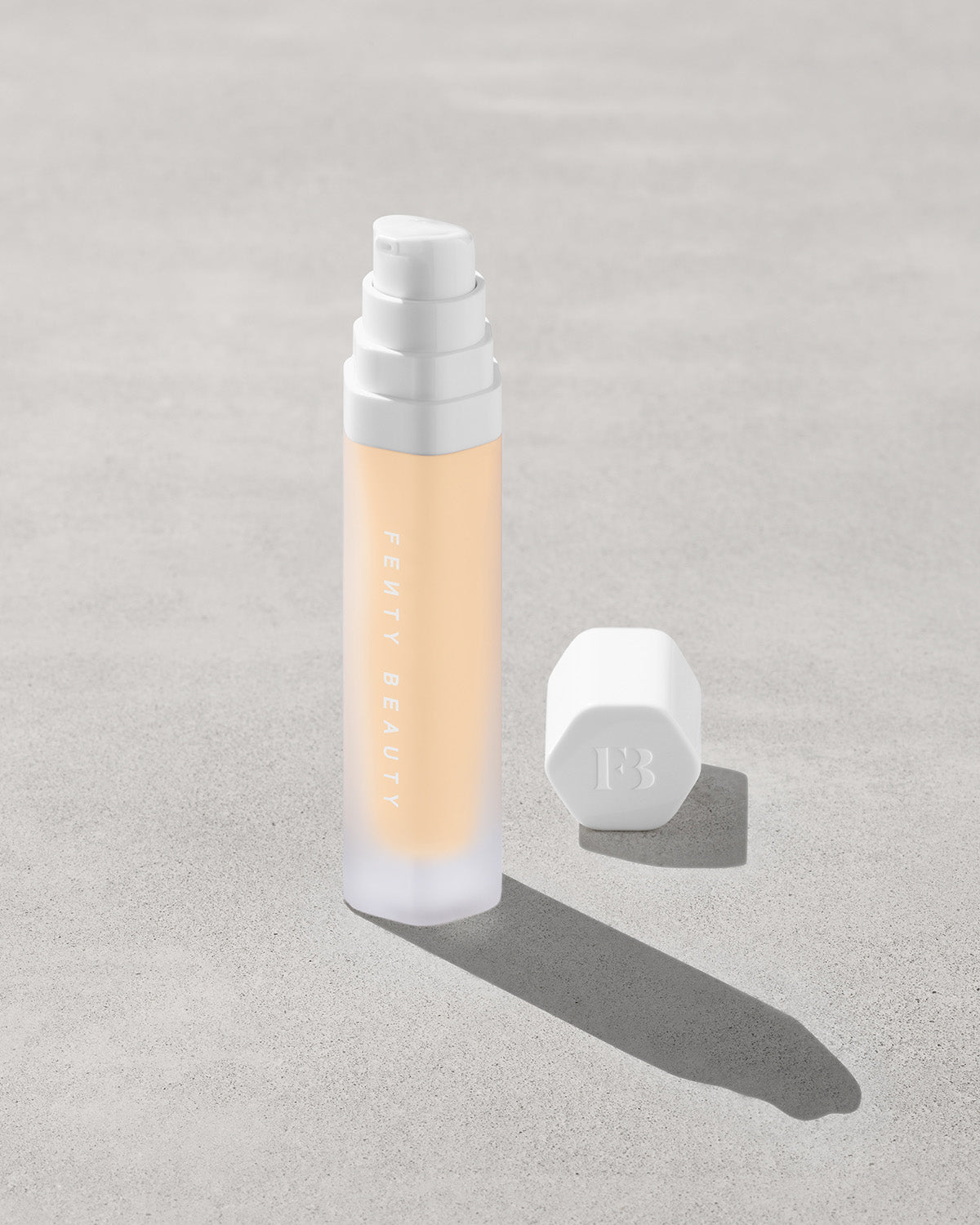 Soft'lit Longwear Foundation – Medium Coverage, Hydrating & Glow-Boosting