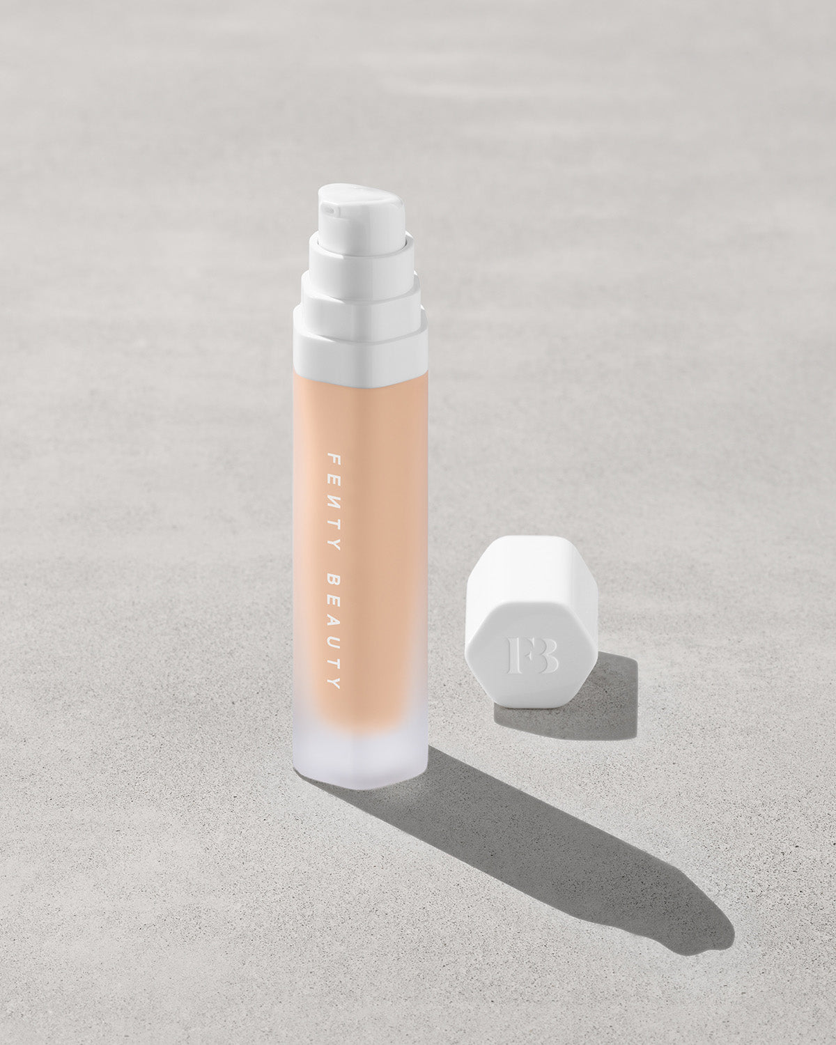 Soft'lit Naturally Luminous Longwear Foundation - Hydrating & Waterproof