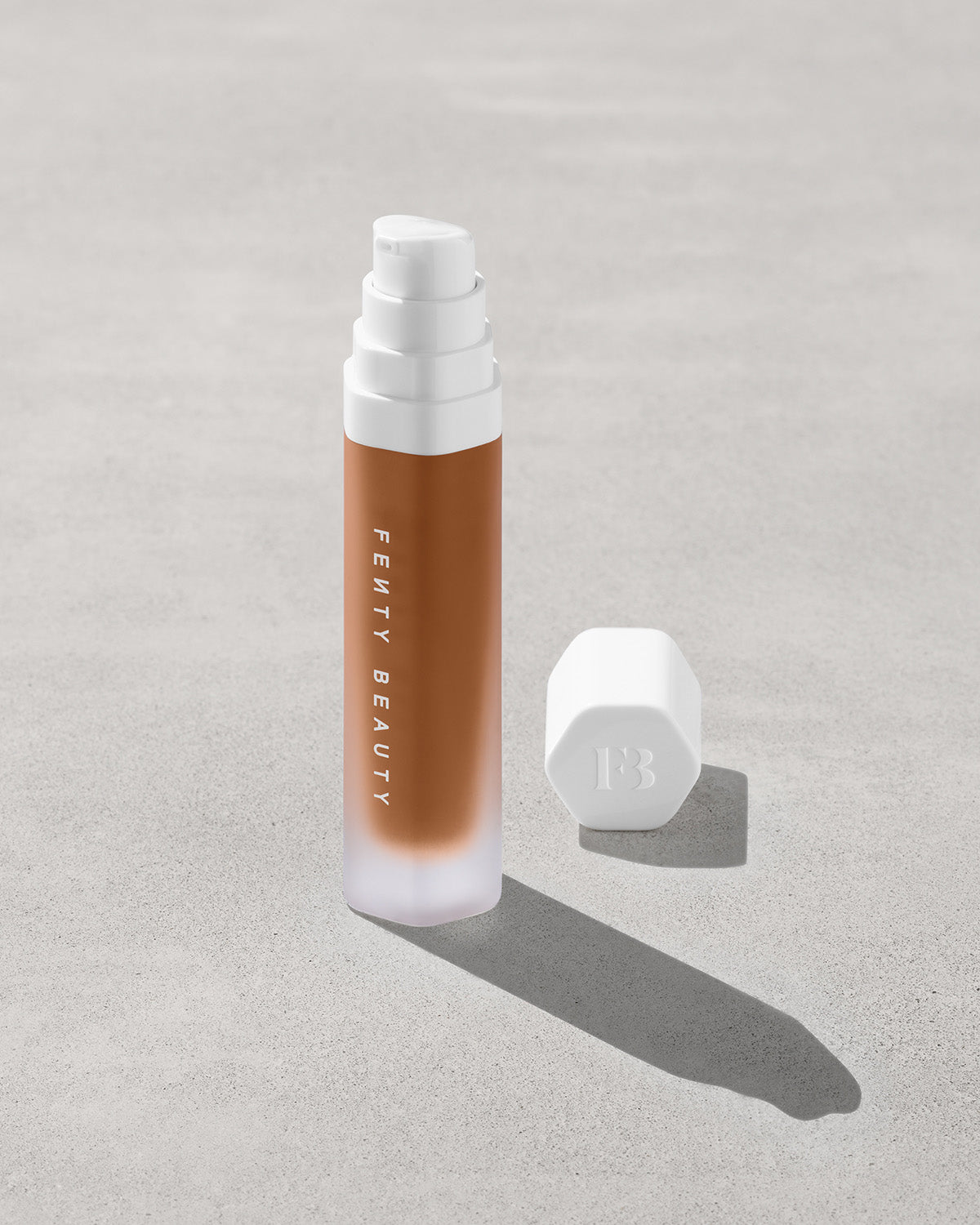 Soft'lit Longwear Foundation – Medium Coverage, Hydrating & Waterproof