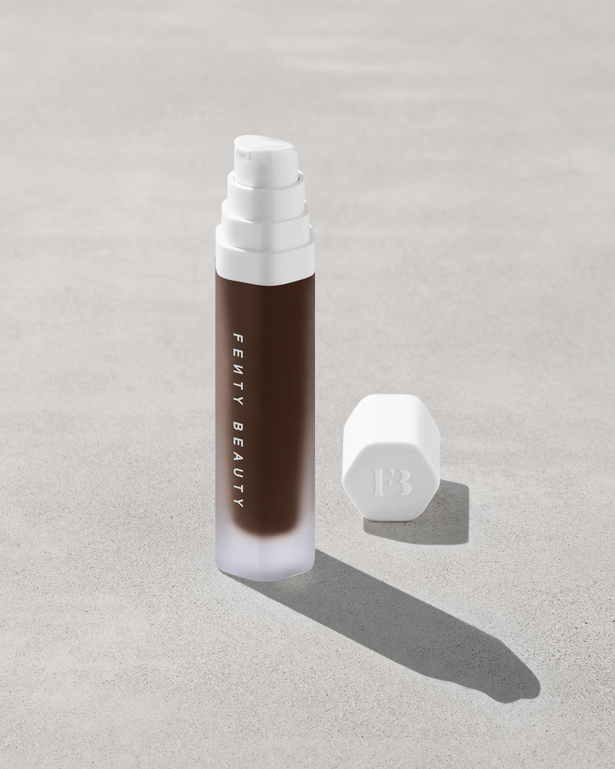 Soft'lit Naturally Luminous Longwear Foundation – Hydrating & Waterproof