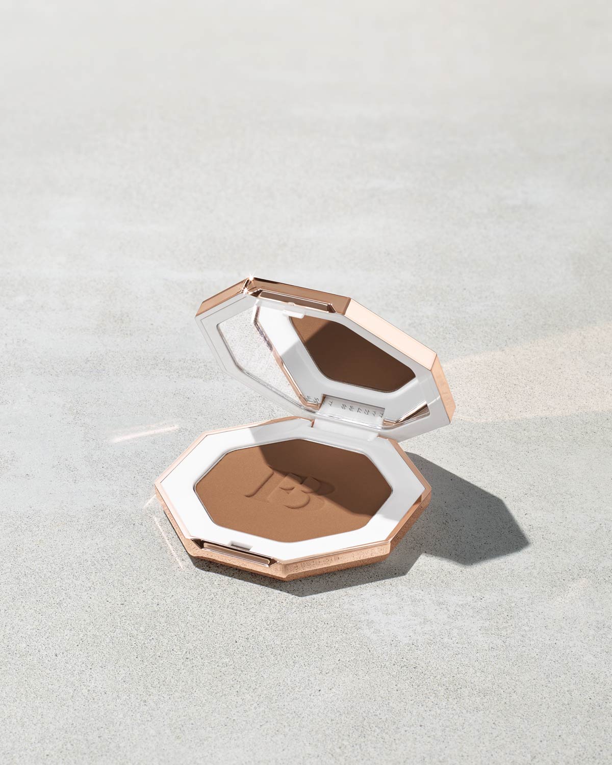 Sun Stalk'r Bronzer Powder - Coco Naughty Longwear Warmth