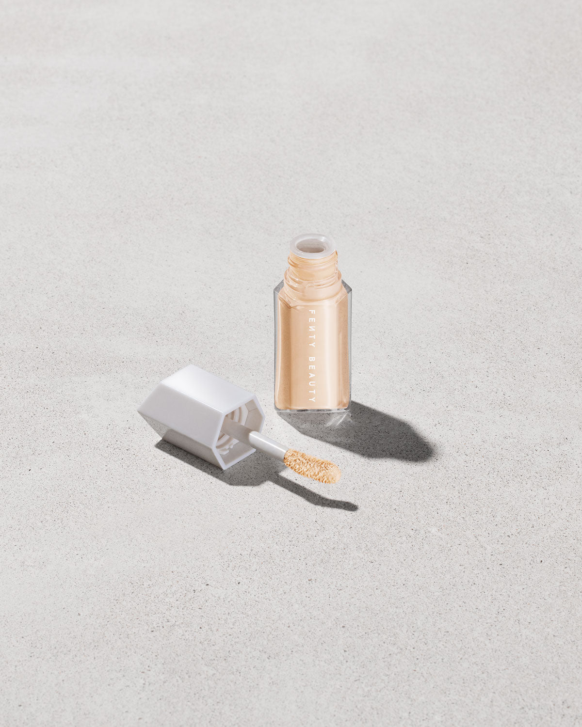 We're Even Hydrating Longwear Concealer 160W - Full Coverage & Moisturizing