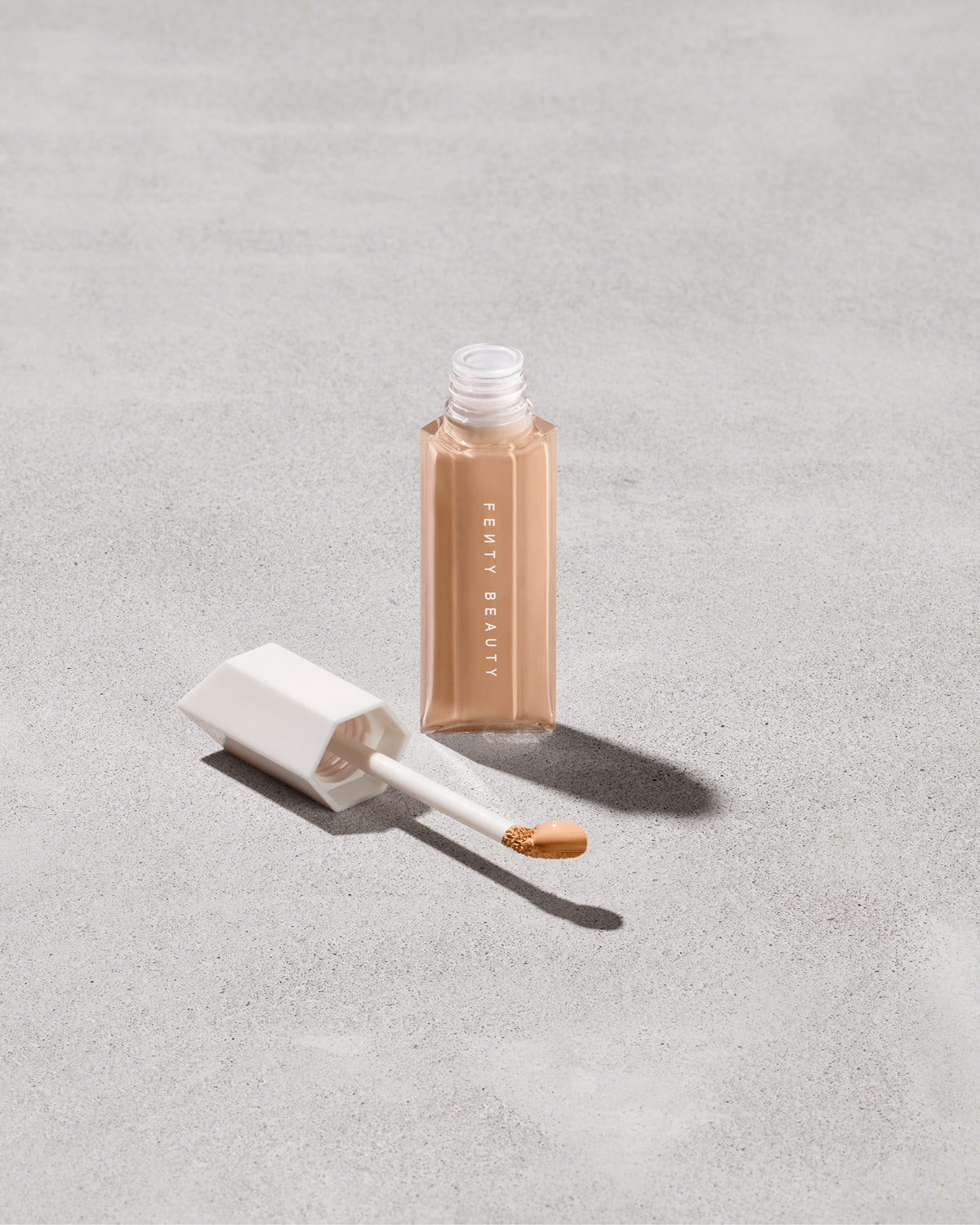 We're Even Longwear Hydrating Concealer — 250W